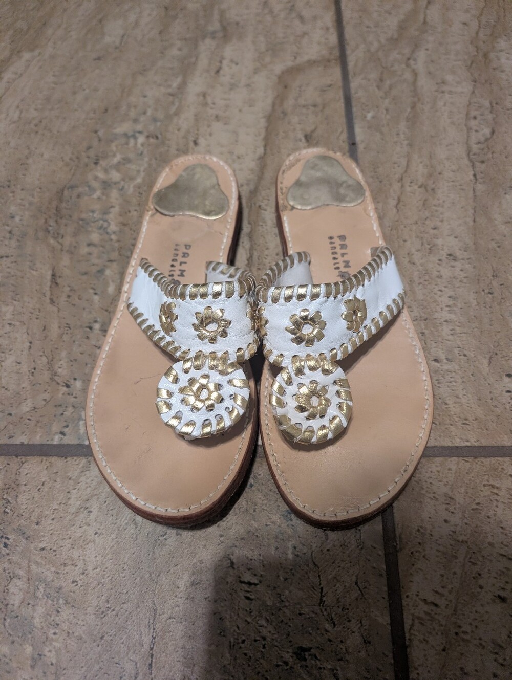 PALM BEACH SANDALS gold whipstitch leather handcrafted thong sandals Size 7USA